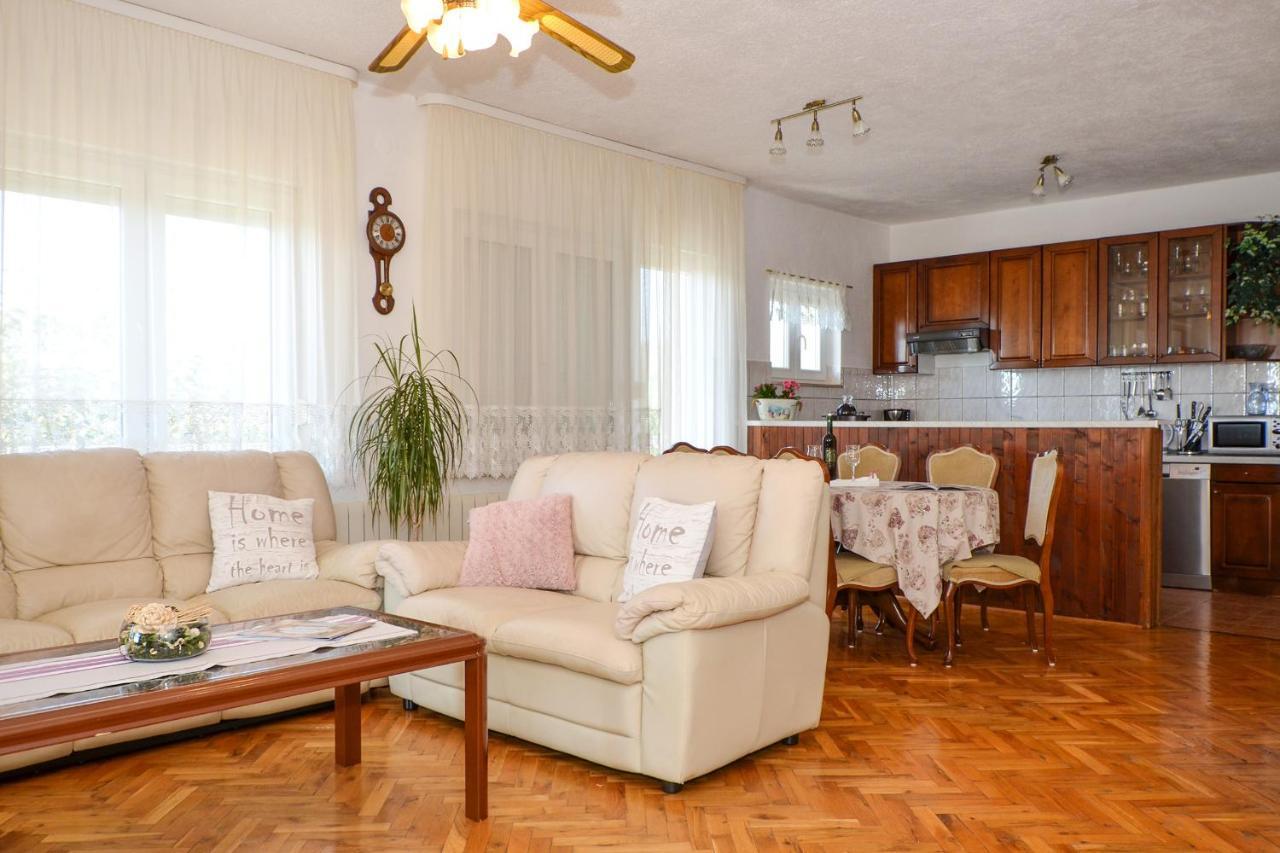 Apartment Una Seget Vranjica Extérieur photo